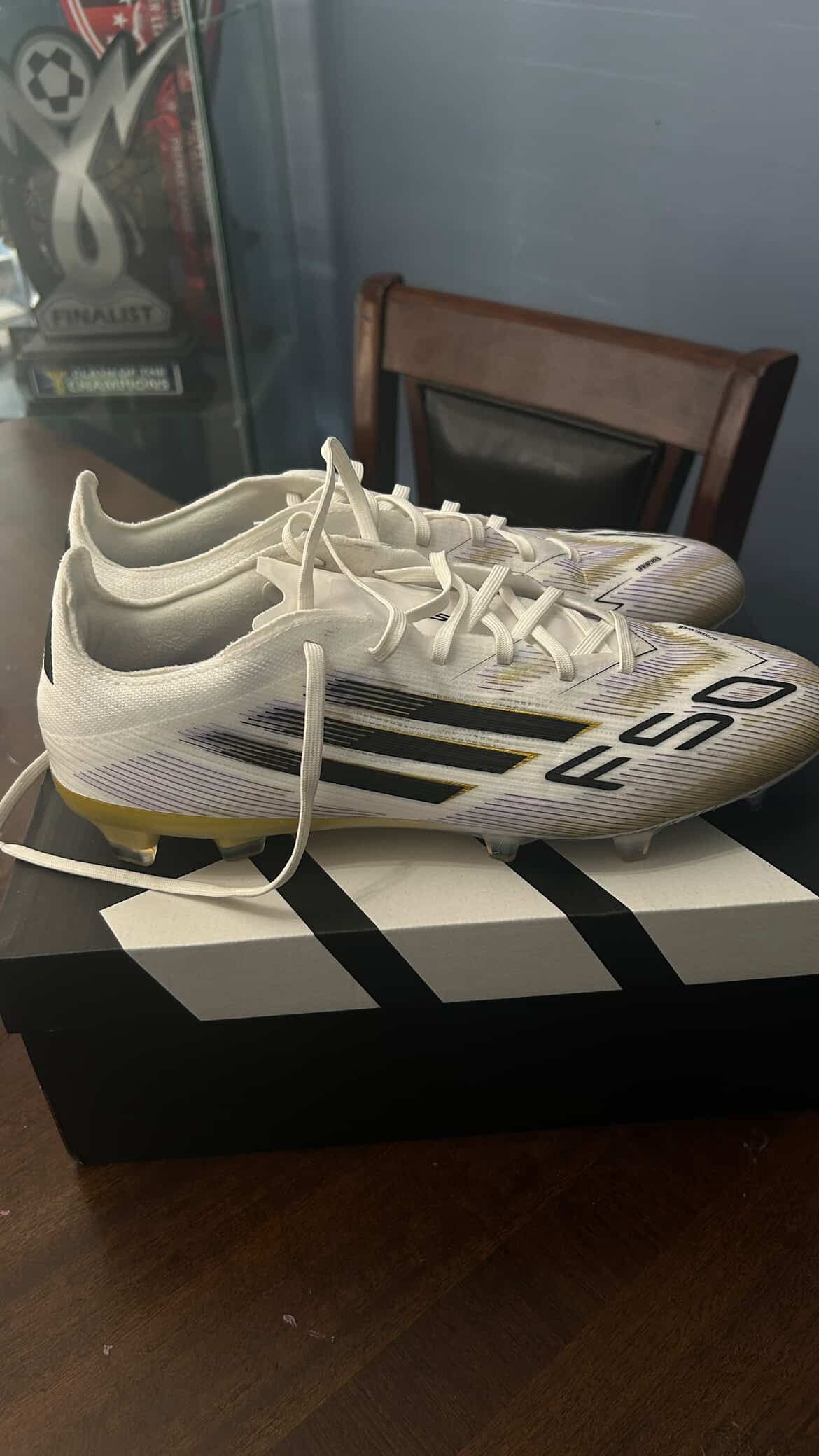 ROAD TO GLORY F50-MEN SIZE 9.5 PROS