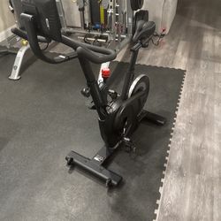 4s+ Exercise Bike Indoor Cycling Bike Stationary Black