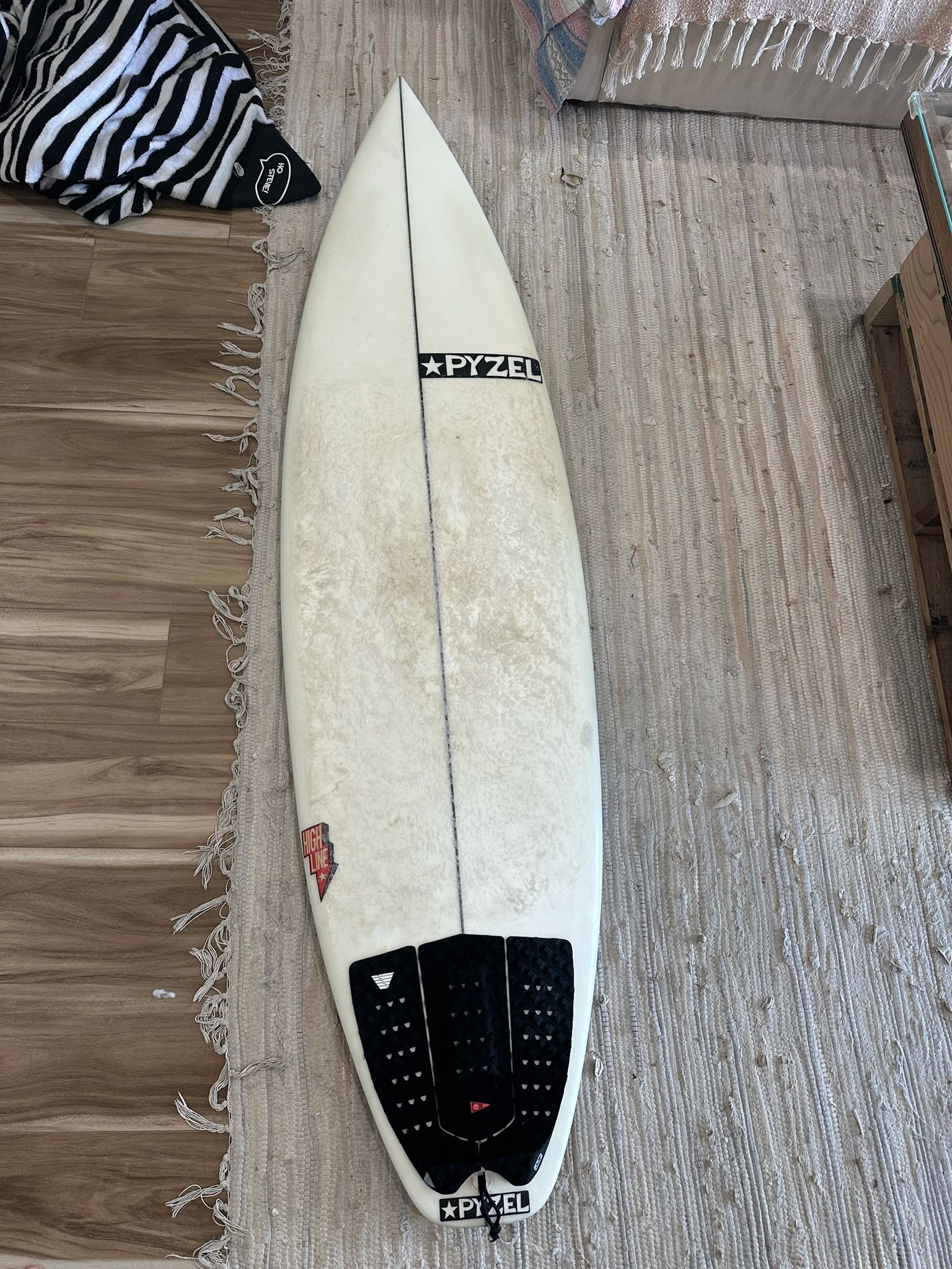 Pyzel High Line Surfboard 6’1”