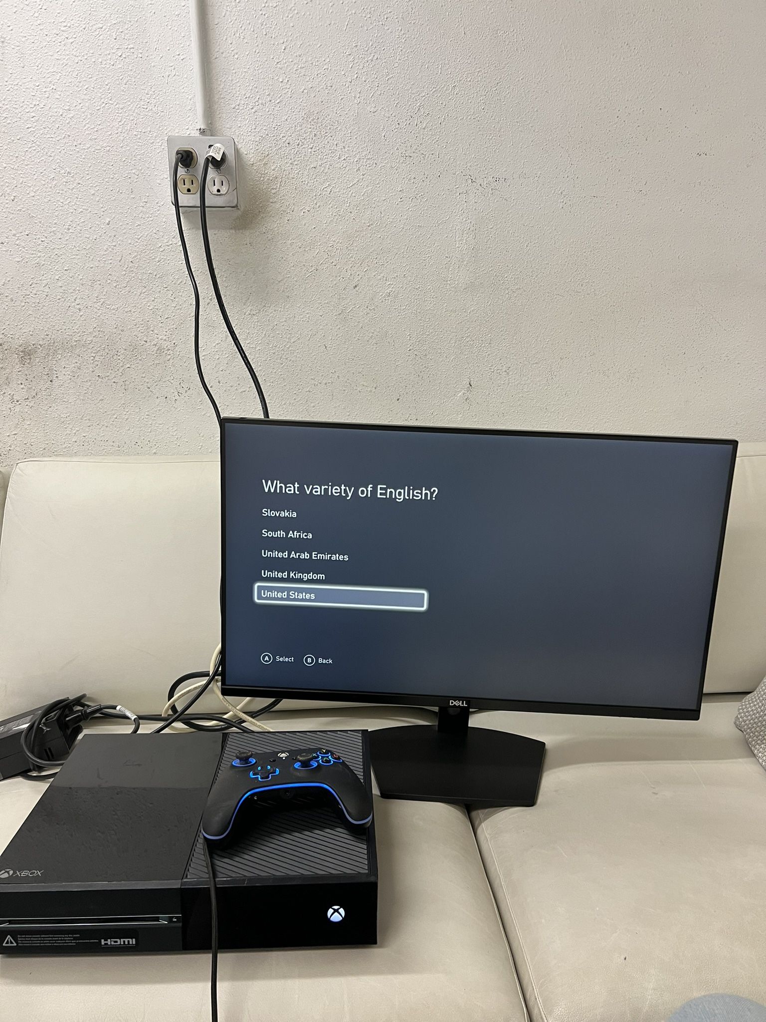 Xbox One (Comes With Controller and Cords)