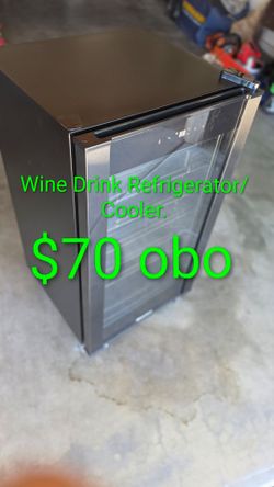 Wine Enthusiast  36 bottle wine chiller refrigerator