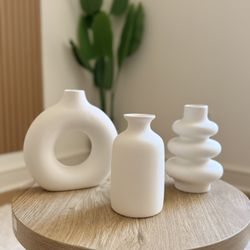 Set of 3 Ceramic Vases, Contemporary Design for Dried Flowers Round Shape Modern