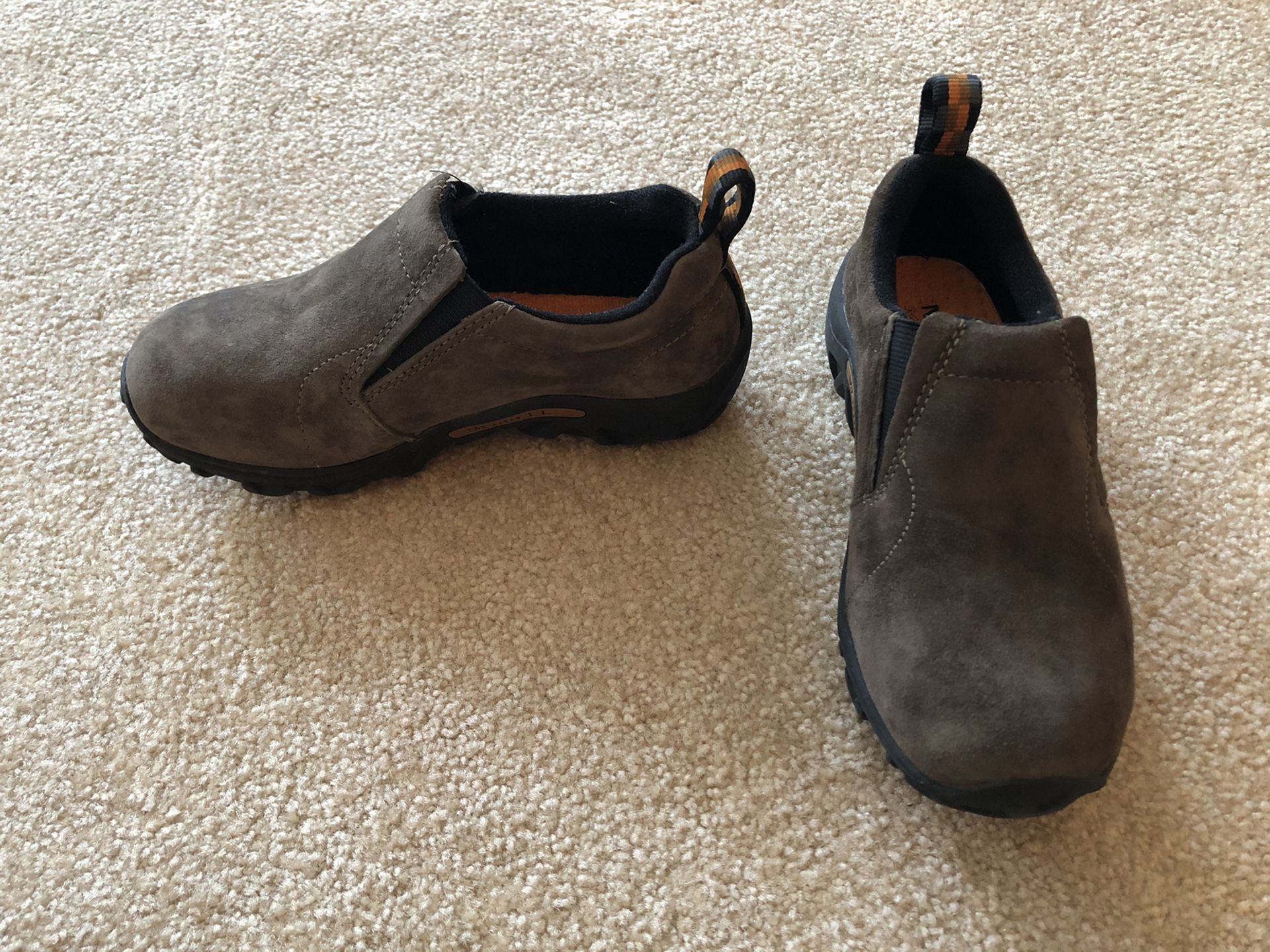 13.5 Boys Merrell Shoes- NEW :)