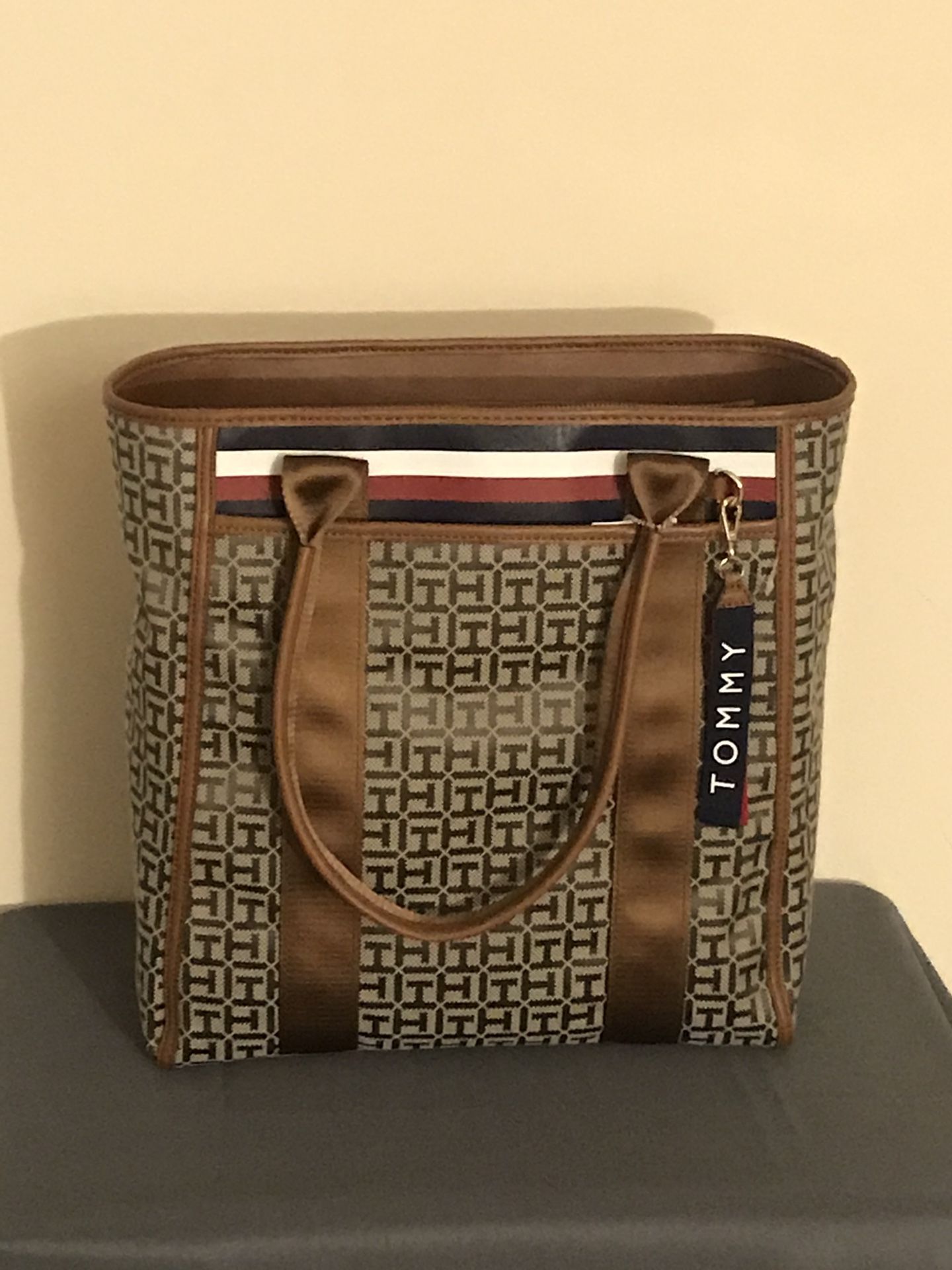 Tommy Hilfiger Purse