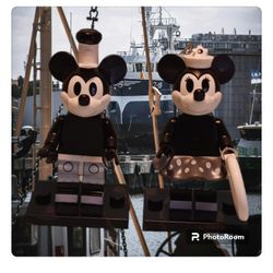 Mickey And Minnie Mouse Minifigures