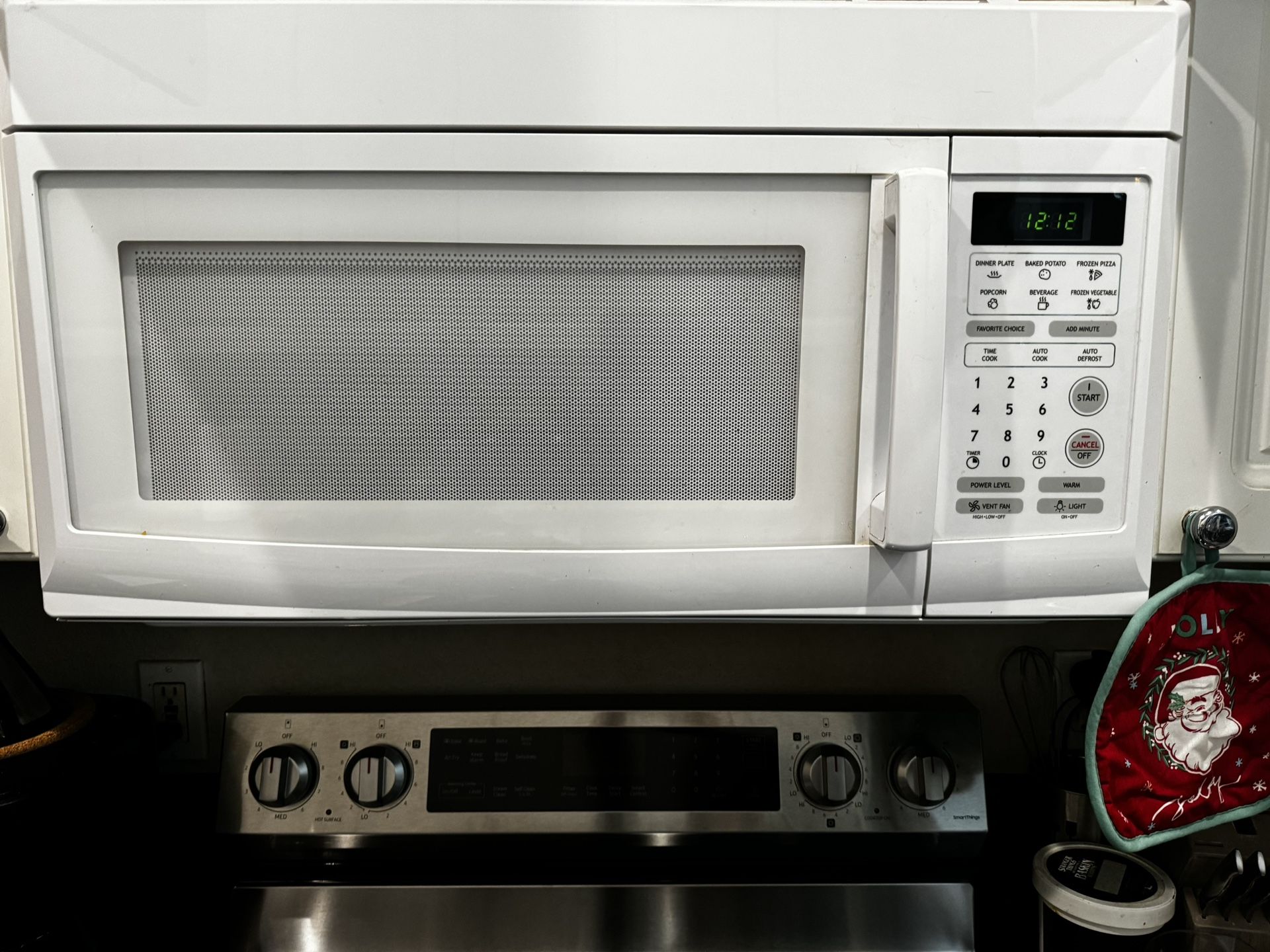 Microwave, Stove, Dishwasher