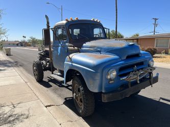 1954 International R-140