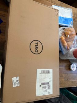 Dell Flat Panel Full HD USBC Hub Monitor