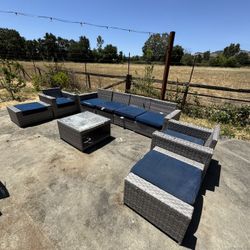 7 Sofa + 1 Table 