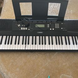 Yamaha Keyboard 