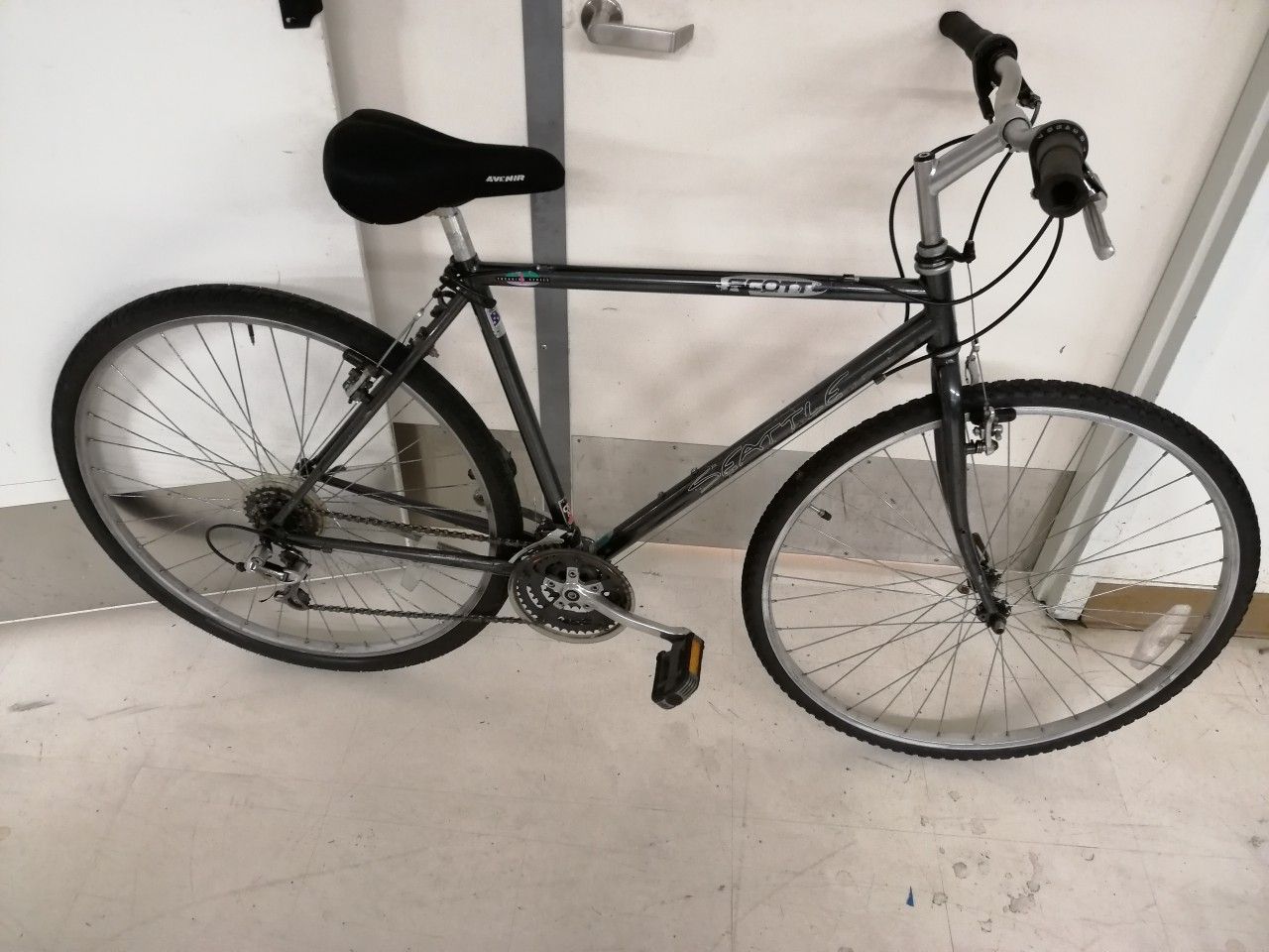 Scott Seattle men s 21 speed mountain bike for Sale in Seattle WA