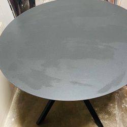 Circi Dining Table 