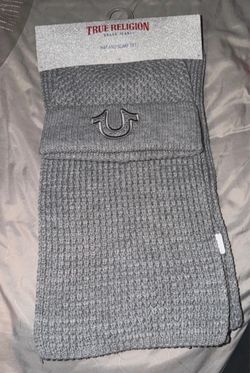 Hat and scarf set