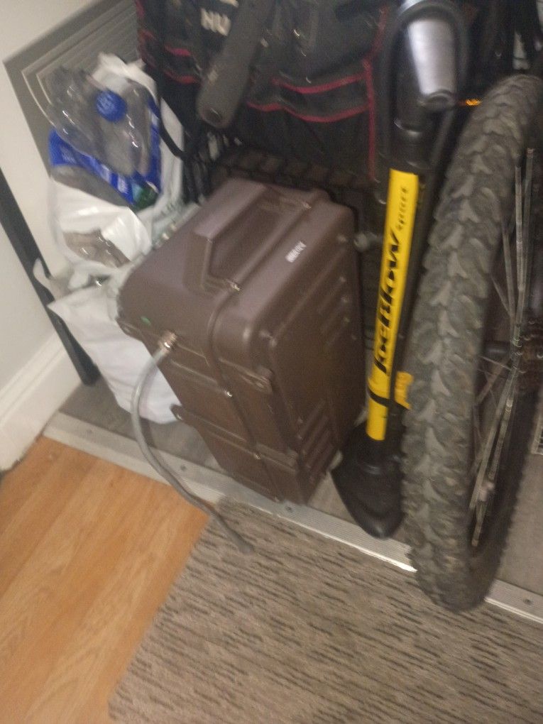 Pelican Case 26.60V Lithium Ion Battery