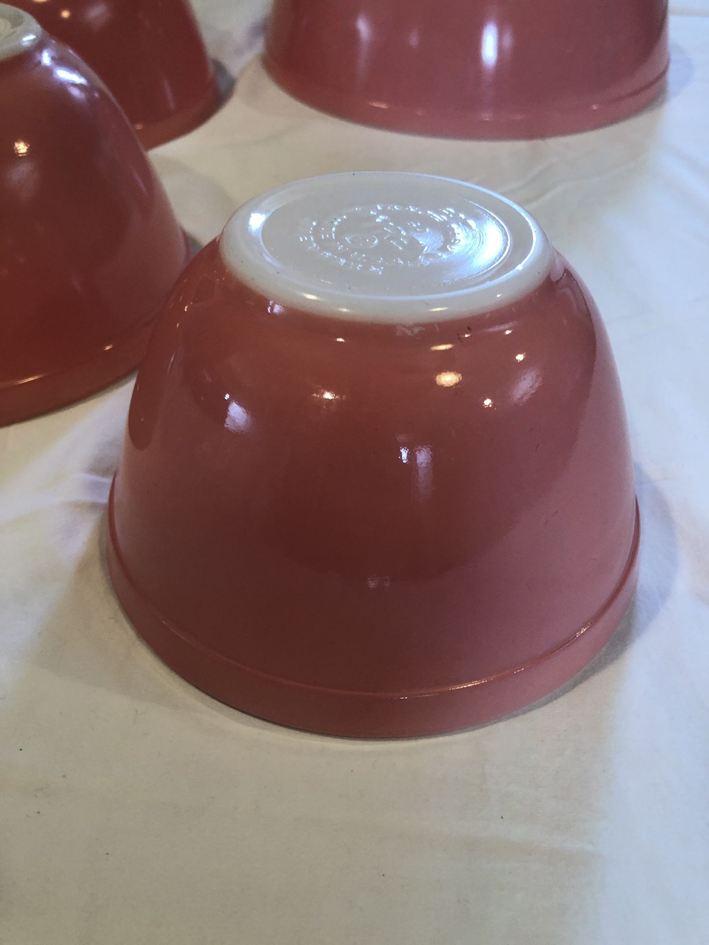 Pyrex Pink Nesting Mixing Bowls (circa 1950s) 401 402 403 404 MCM  Collectors