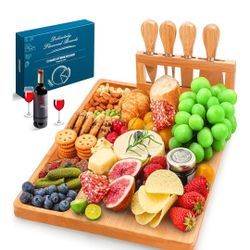       Cheese Board and Knife Set         ( Juego de tabla de queso y cuchillos)
