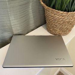 Lenovo Yoga 900 TouchScreen 6th Gen i7 with Type C USB
