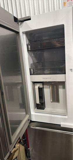 Samsung Refrigerator RF23B7671SR - Great Condition