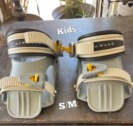 Airwalk Kids S/M Snowboard Bindings Pair