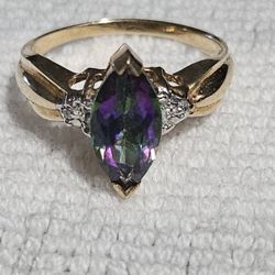 1.25 ct . MARQUISE MYSTIC TOPAZ -10K. GOLD RING