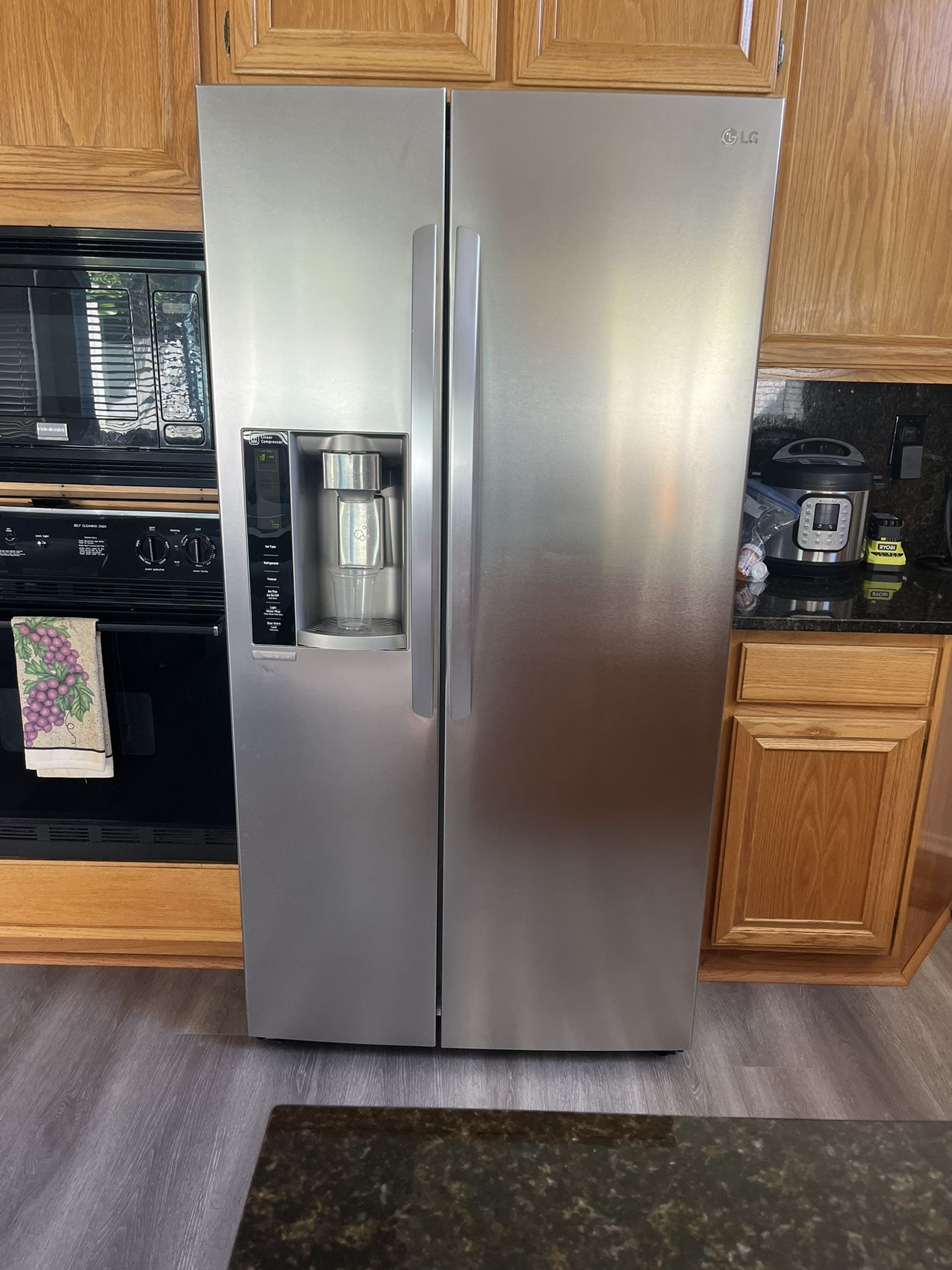 LG refrigerator