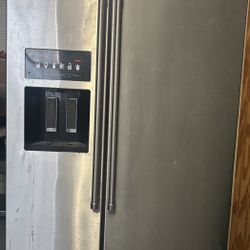 KitchenAid Refrigerator 