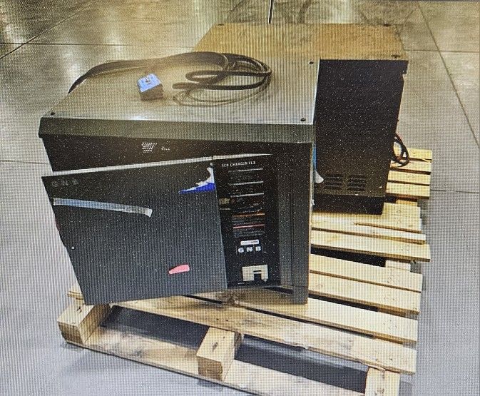 GNB Industrial FER100 18-965 T1 Battery Charger 36 Volt For Fork Lift