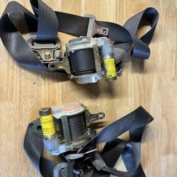 Corolla Seat Belts 