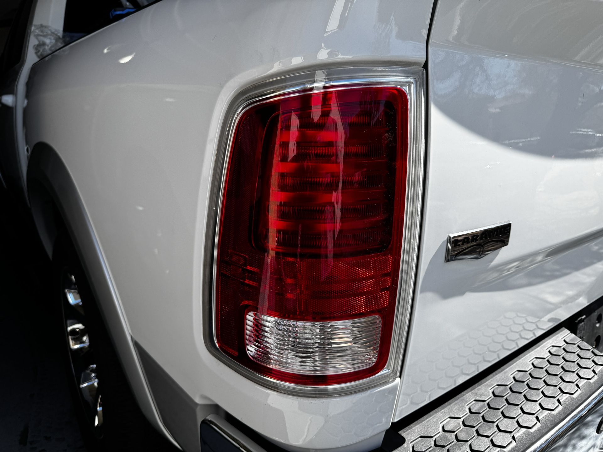 09-18 RAM Oem taillights W/harness