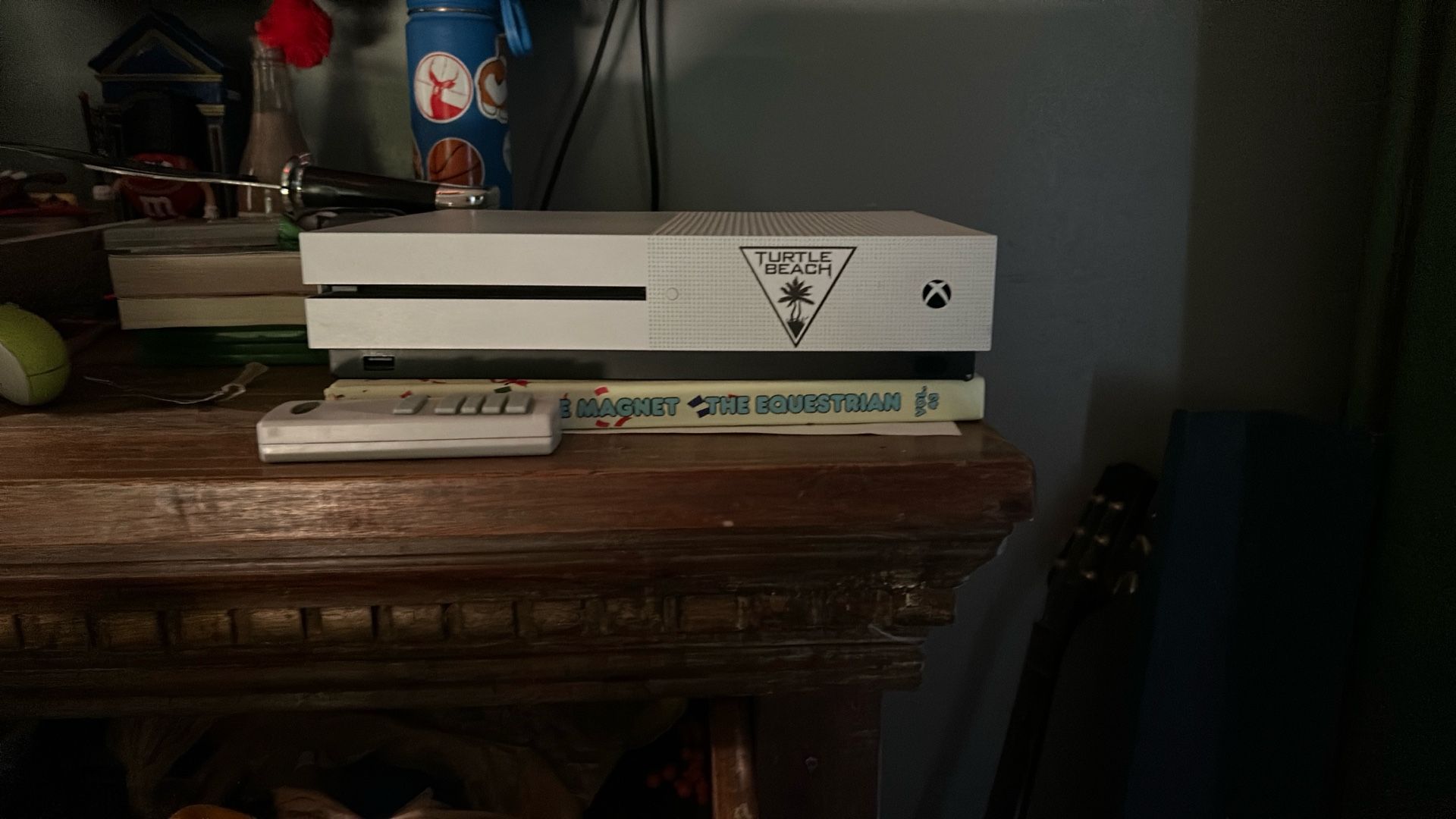 New Almost Never Used Limited Xbox 1 S