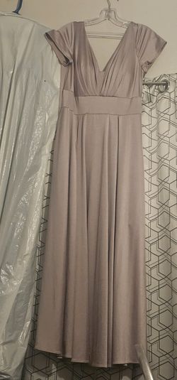 Hermoso Vestido Para Dama Una Vez Usado