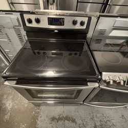 Whirlpool 30” Wide Electric Glass Top Electric Stove 