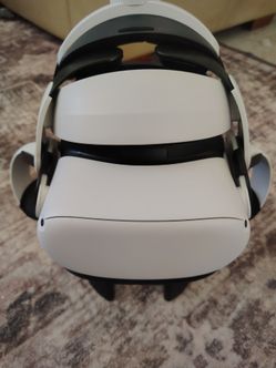 Oculus 2 w/ Stand