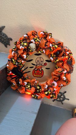 Trick or treat Sam Halloween wreath light up