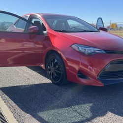 2018 TOYOTA COROLLA LE