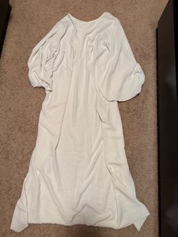 White balloon sleeve abaya