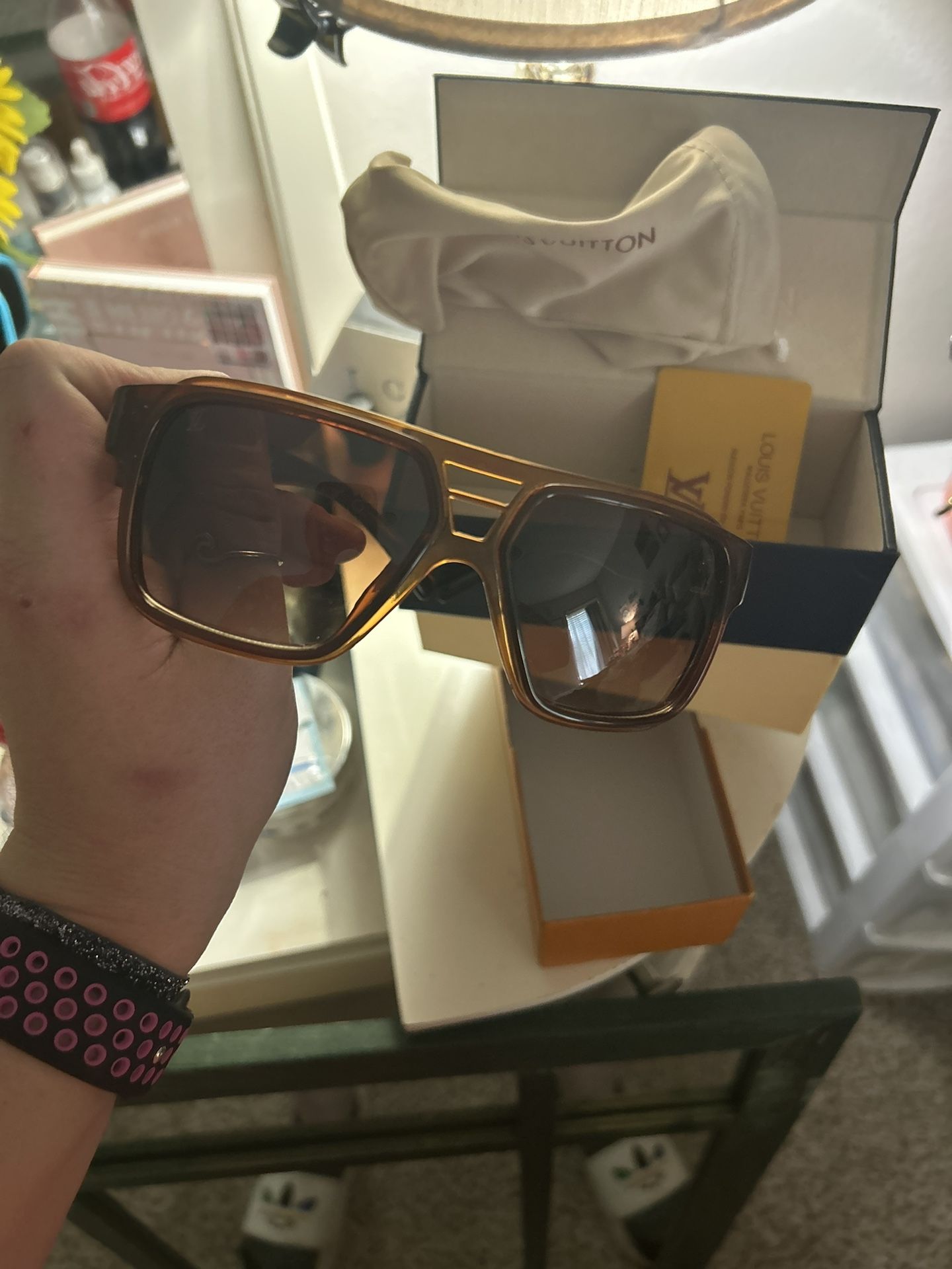 Authentic Louis Vuitton Sunglasses for Sale in Knoxville, TN - OfferUp