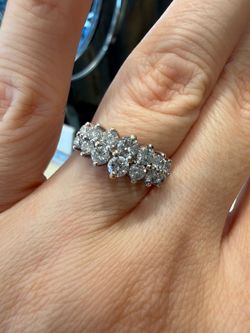 14K yellow gold natural diamonds beautiful ring with lots of sparkle size 6, 3.6g