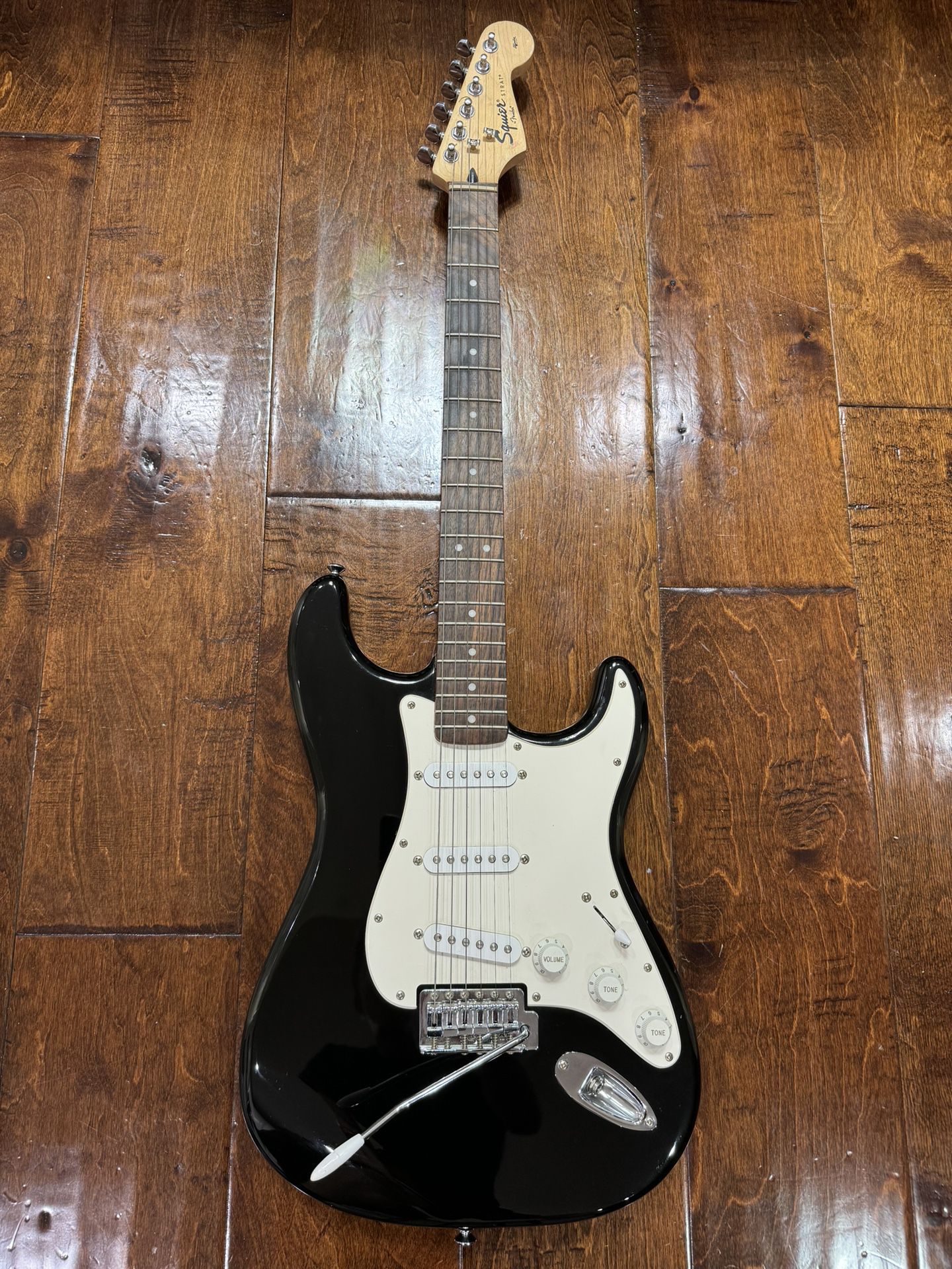 Squier Strat By Fender Electric Guitar 