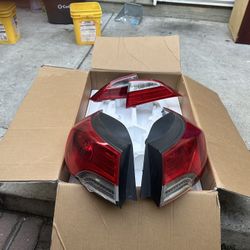 2011 to 2015 Hyundai elantra tails lights 