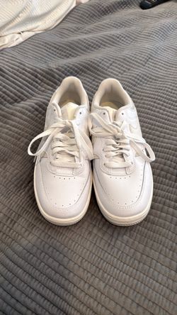 Women’s Nike Court Gamma Size 8.5