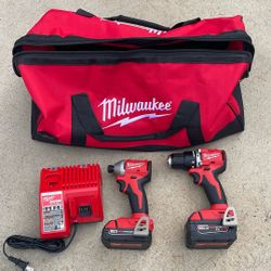 Milwaukee M18 18-Volt Lithium-Ion Brushless Cordless Compact Hammer Drill/Impact Combo Kit (2-Tool) with (2) Batteries, Bag
