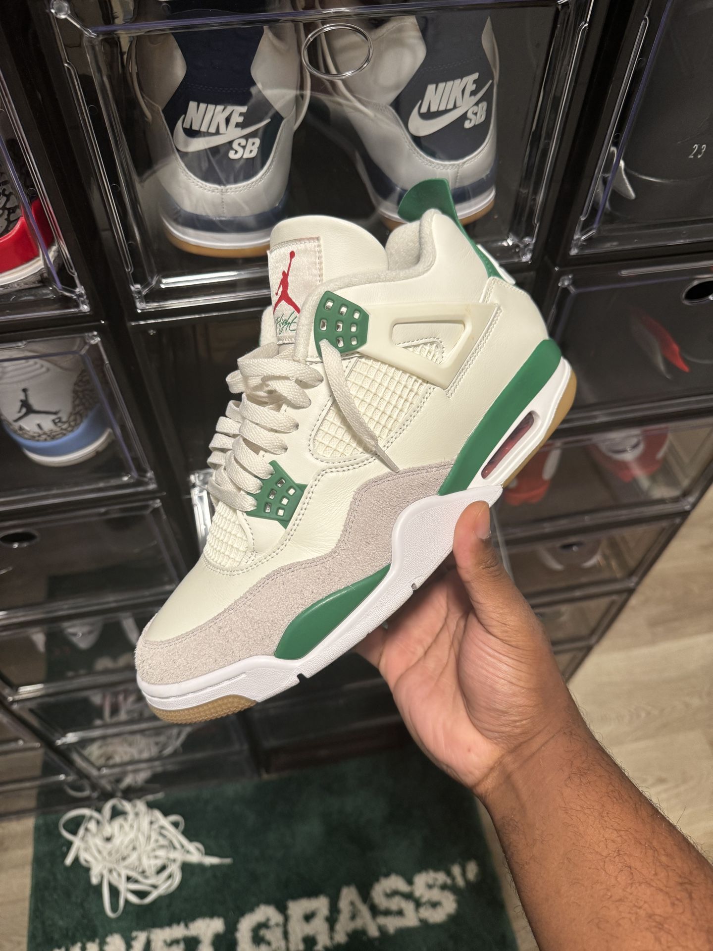 JORDAN 4 🌲 GREENS (READ DESCRIPTION ‼️)