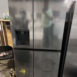 LG STAINLESS STEEL SIDE BY SIDE REFRIGERATOR 