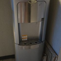 Water Dispenser 