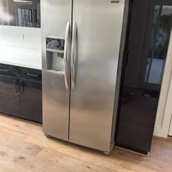 Refrigerador Frigidaire Gallery