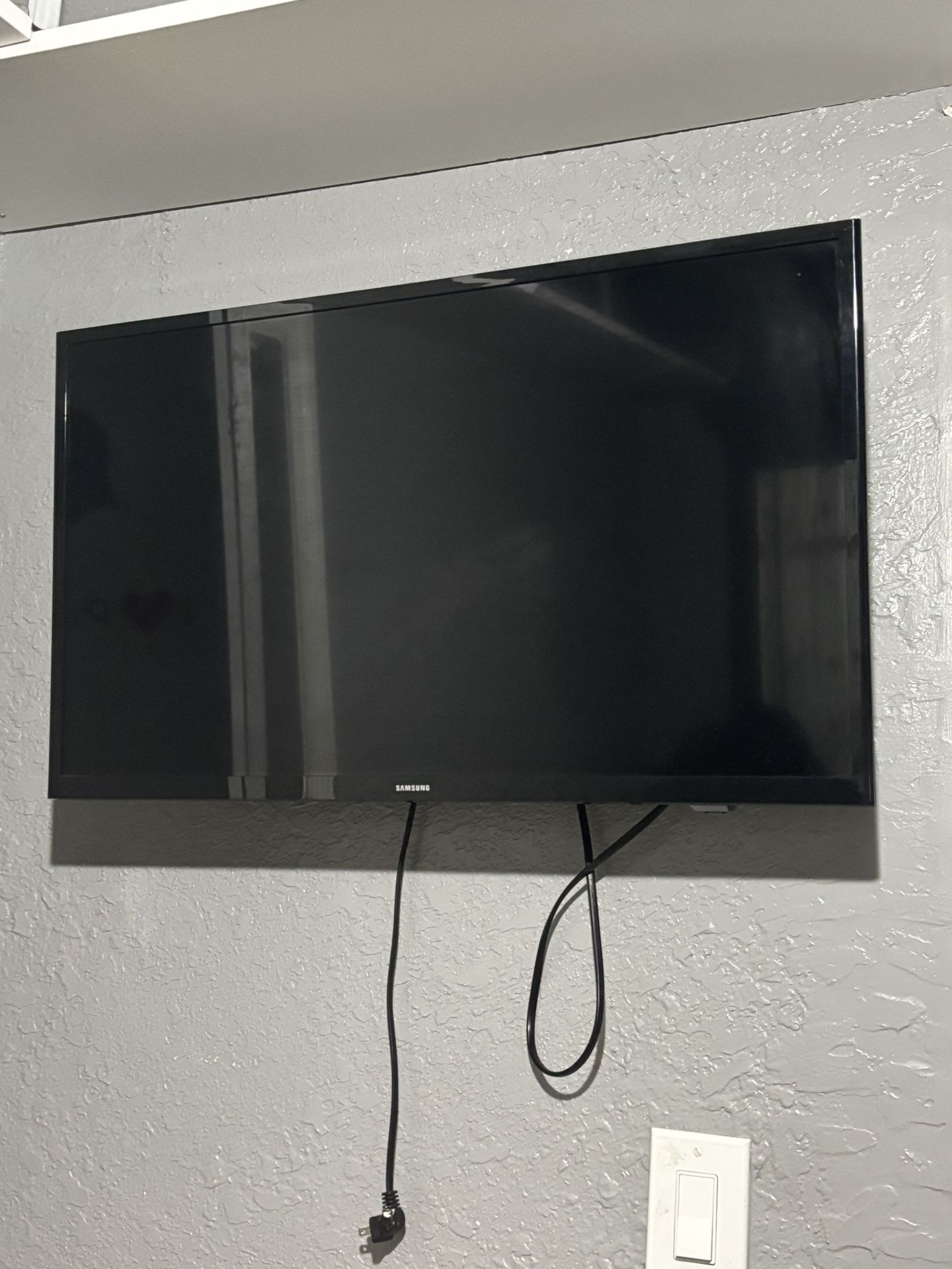 Samsung 4 series 32 in