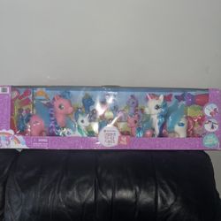 48 Piece Unicorn Family Playset