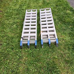 Heavy Duty aluminum folding ramps 7.1/2 foot long by 1 foot wide dirt bike or golf carts or riding mower mower work great