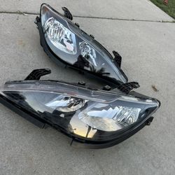 Chrysler Pacifica Headlights 